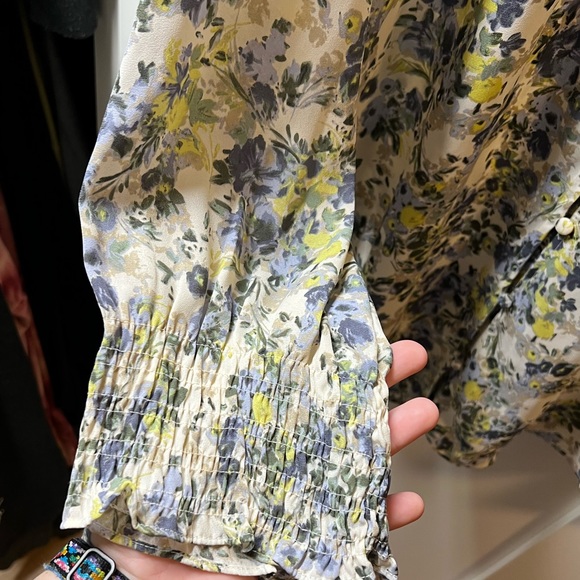 Maurice’s Floral Blouse - Picture 3 of 5